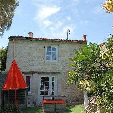 Appartamento Le Petit Bois Niort Esterno foto