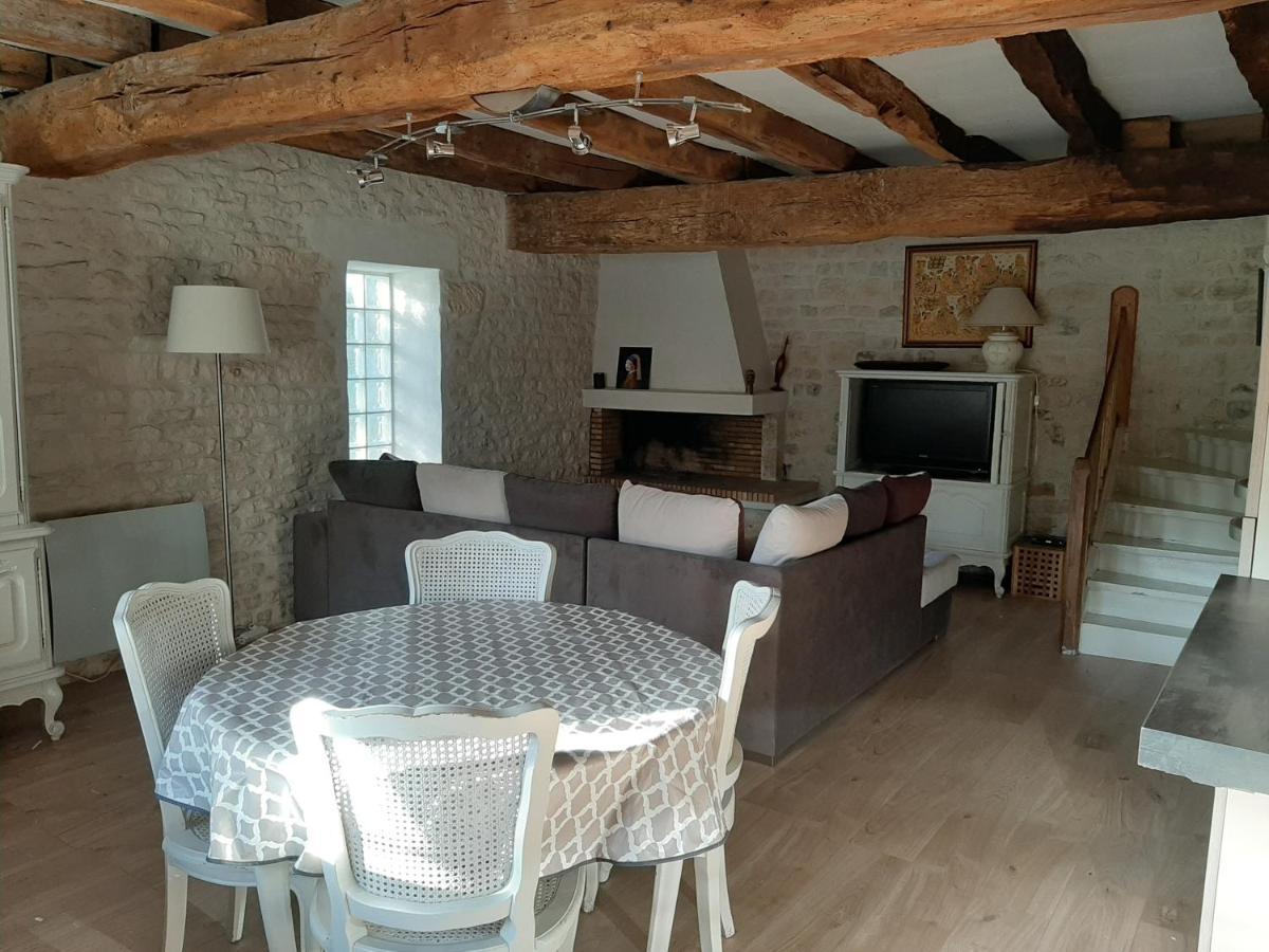 Appartamento Le Petit Bois Niort Esterno foto