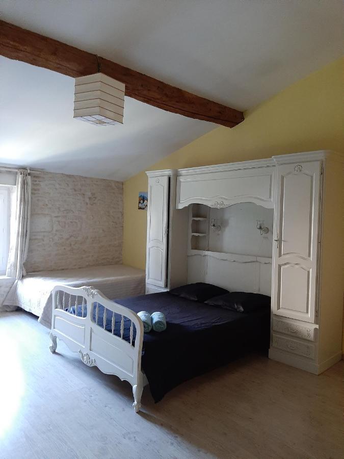 Appartamento Le Petit Bois Niort Esterno foto